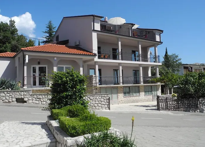 Lägenhet Im Erdgeschoss Mit Terrasse By Interhome Crikvenica