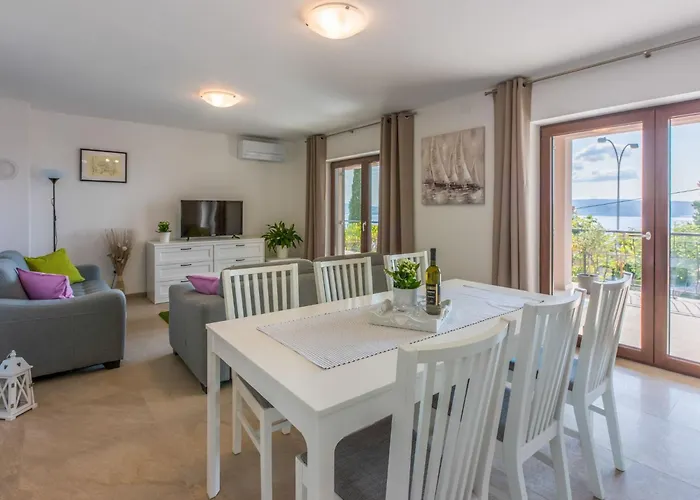 Apartment Im Erdgeschoss Mit Terrasse By Interhome *